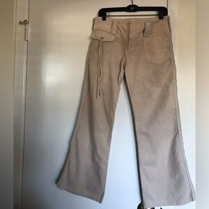 BCBG MAXAZRIA JEANS Size 2 fine corduroy beige jeans flare leg Beautiful done